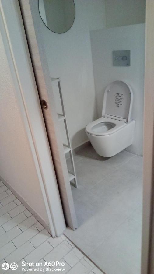 Au Meuble Des Roches Apartment Saint-Gilles-les Bains Bagian luar foto